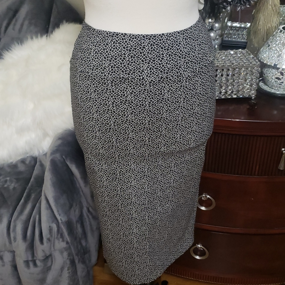 🌻 ABN Stretch Pencil Skirt